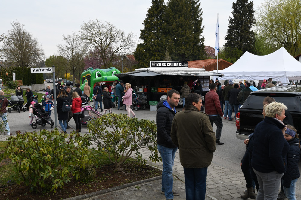 Gewerbeverein Kirchanschöring_Anschoering sperrt auf 2019_Besucher Burger Insel