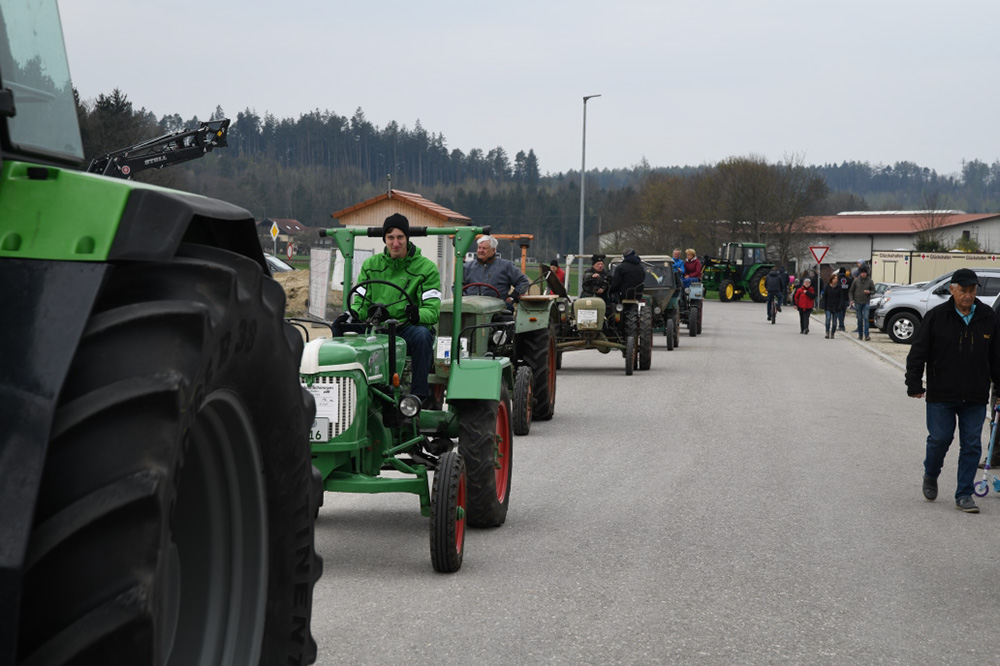 Gewerbeverein Kirchanschöring_Anschoering sperrt auf 2019_Oltimer Traktoren