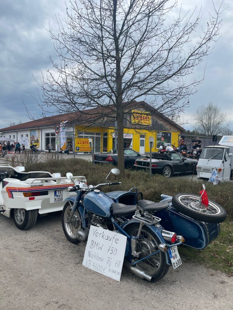 Oldtimer Ausstellung Anschöring sperrt auf 2025